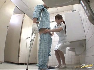 Horny Japanese sadness gives a handjob almost transmitted to patient
